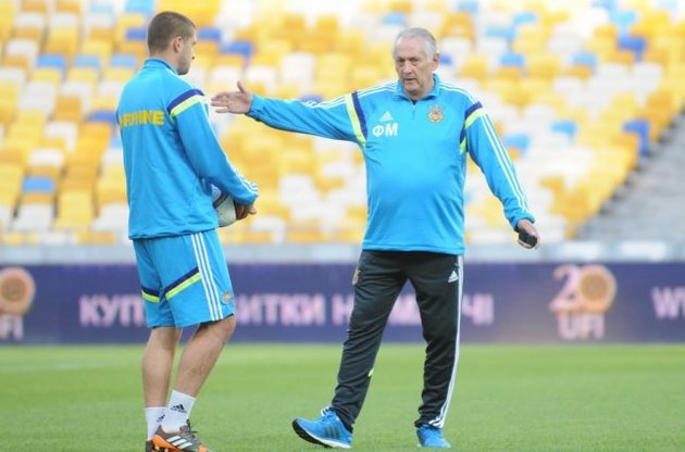 Ярослав Ракицкий не услышал Михаила Фоменко на тренировках и дал сопернику забить гол