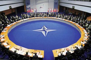 Порошенко считает, что Украина "максимально" сотрудничает с НАТО