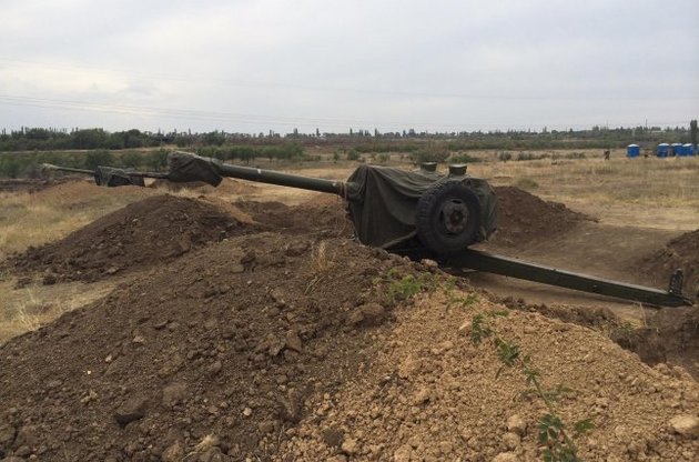 Украинских военных обстреляли возле Попасной и аэродрома Донецка