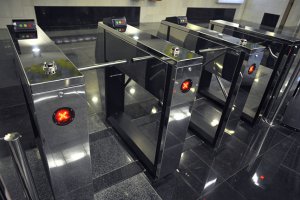 Киевское метро до 31 октября бесплатно меняет бесконтактные карты на новые