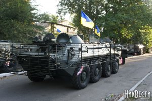 Миколаївський бронетанковий завод передав прикордонникам десять БТР