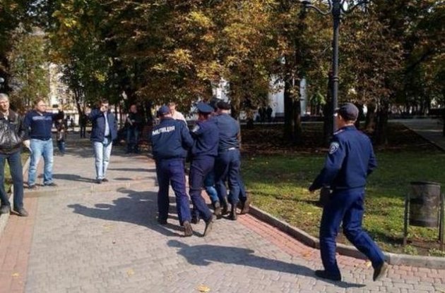 Задержанных участников пророссийского "Марша мира" в Харькове отпустили