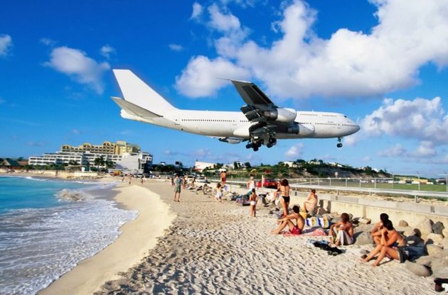 Українські туристи стали рідше їздити на відпочинок за кордон