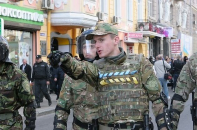 Из-за возможных беспорядков в центре Харькова закрыли две станции метро