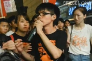 Протесты в Гонконге возглавляет 17-летний студент - Der Spiegel