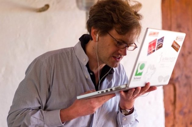 Комп&#039;ютер навчили читати по губах ( ілюстрація)