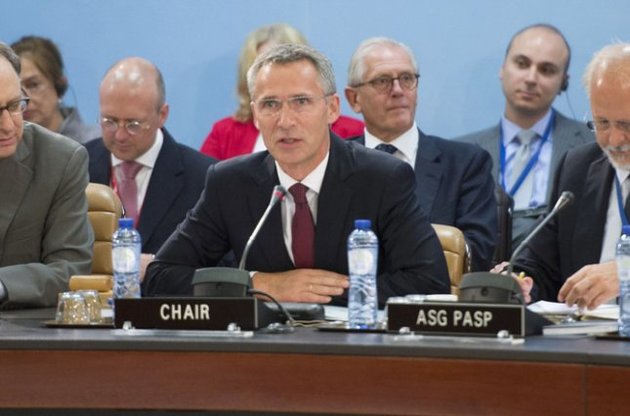 Йенс Столтенберг дал первую пресс-конференцию