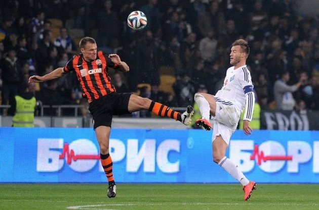 Через мгновение после этого эпизода судья удалит Вячеслава Шевчука