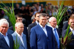 Втікачів з команди Януковича судитимуть заочно