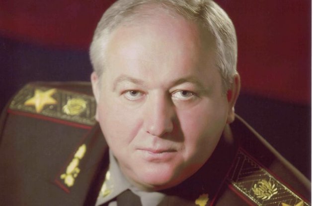 Кіхтенко хоче поєднати військову силу і громадянське суспільство