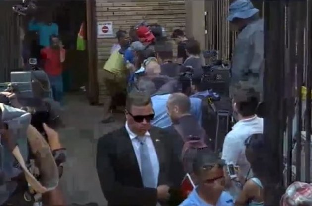 Оскар Пісторіус здобув п'ять років тюремного ув'язнення