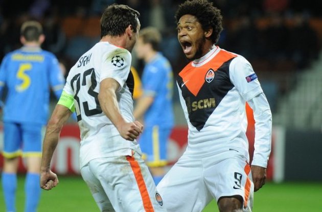 Луис Адриану стал рекордсменом Лиги Чемпионов