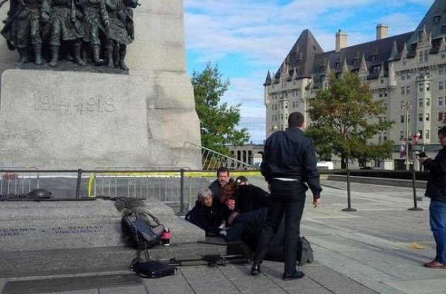 Поранений при стрільбі в парламенту Канади солдат помер