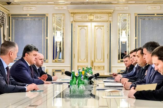 Порошенко провел совещание с силовиками