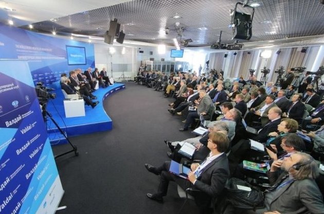 Кремль говорил о &quot;фашизме&quot; в Киеве, а эксперты - о &quot;путинизме&quot;