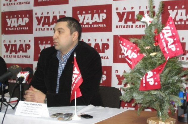 Роман Ванзуряк подал в отставку перед приездом президента