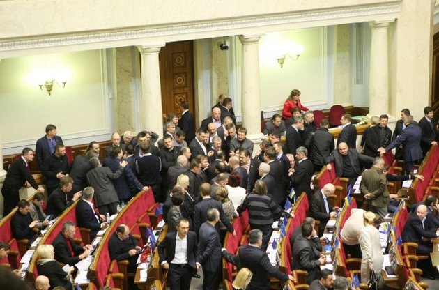 У парламент проходять понад 60 мажоритарників Блоку Порошенка