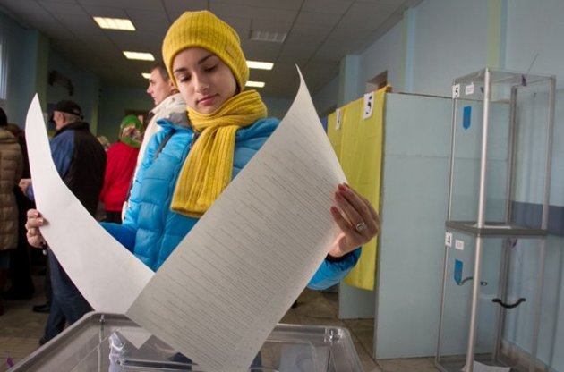 Україна на виборах попрощалася зі старою владою
