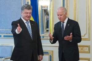Порошенко ждут в гости в Польше, а Байдена - в Украине