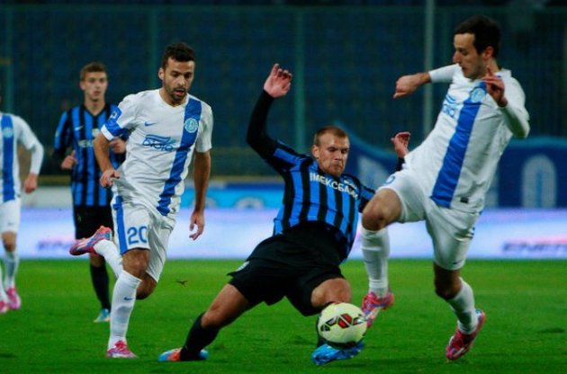 Павло Кутас (по середині) звинувачує суддів у лояльному ставленні до &quot;Дніпра&quot;