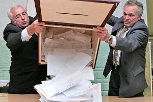 На двох округах Луганщини за добу не порахували і 5 відсотків голосів