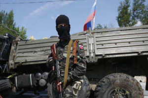 У Донецьк під виглядом "ополченців" прибувають російські військові