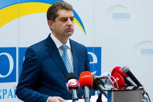 Україна засудила Сербію за присутність її спостерігачів на виборах у Донбасі