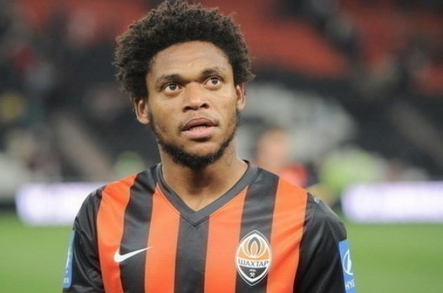 Луис Адриану забил уже 9 голов в нынешней Лиге Чемпионов