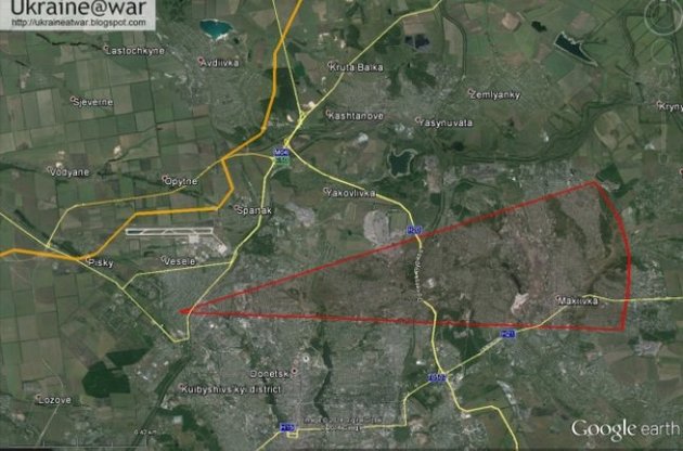 Красная линия на карте указывает на направление, откуда был выпущен снаряд.