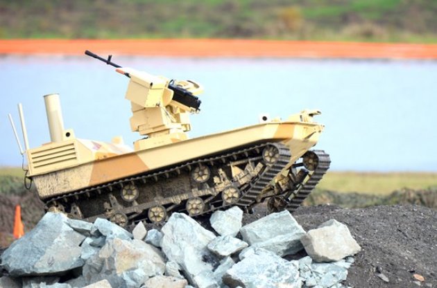 В каждом военном округе и на флотах появятся роты боевых роботов