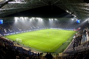 ФФУ просить УЄФА дозволити грати єврокубки у трьох містах