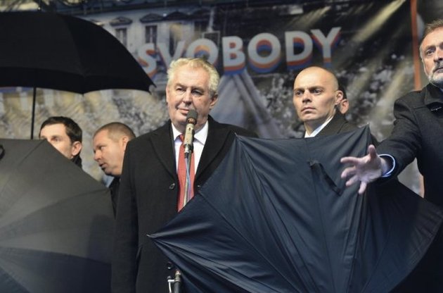 Чехия отреагировала на возмущение Украины относительно высказываний Земана