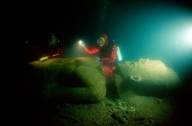 Ученые исследуют ушедший под воду египетский город