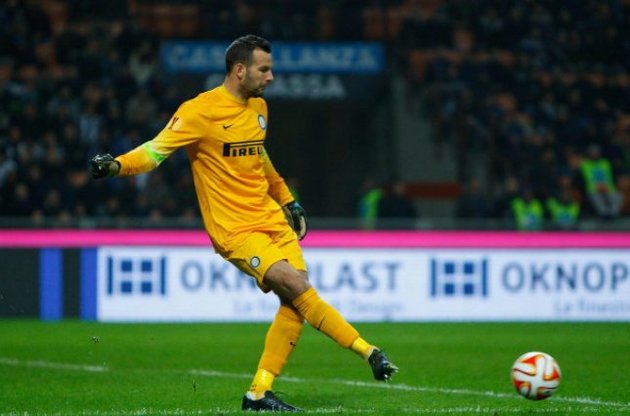 Самир Ханданович отразил пенальти от Коноплянки