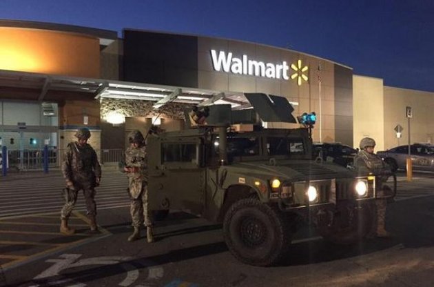 Нацгвардія залишається у Фергюсоні