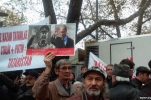 Туреччина зустріла Путіна протестом кримських татар