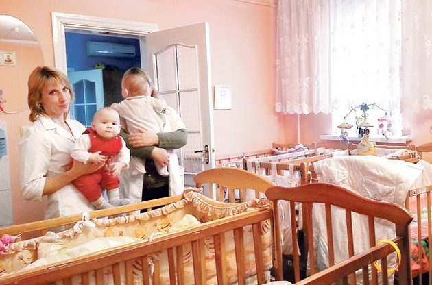 Без сім'ї:  доля дитини від Майдану до Майдану