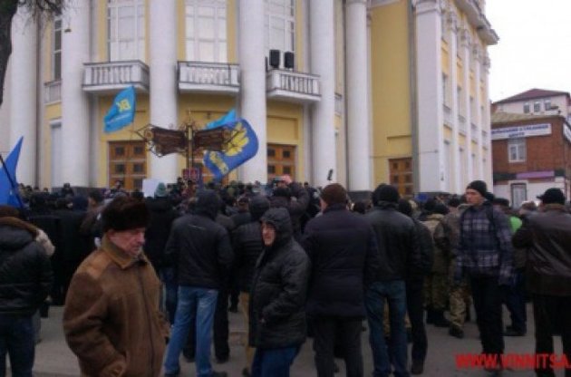 Милиция возбудила уголовные дела по штурму и беспорядкам в Виннице