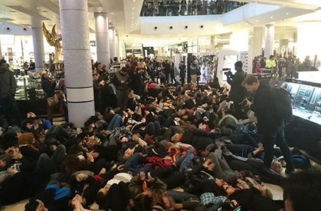 Майже 500 демонстрантів протестували в Лондоні