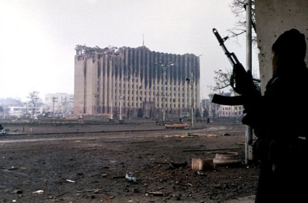 Демократия России "погибла" на войне в Чечне 20 лет назад - The Guardian
