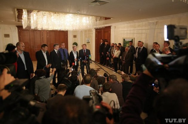Наступна "мінська зустріч" може відбутися 21 грудня - Порошенко