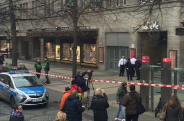 В Берлине неизвестные в масках напали на торговый центр, есть пострадавшие