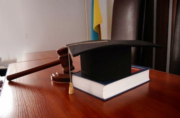 В Україні може бути введена система приватних виконавців.