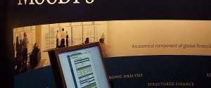 Moody's понизило рейтинг 