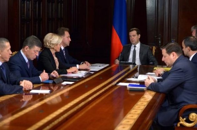 Медведев пообещал россиянам еще более трудный год
