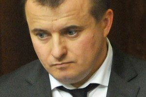Яценюк пригрозив Демчишину відставкою через місяць