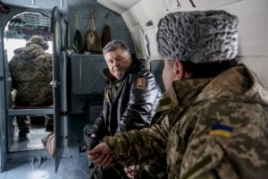 Президент передав армії партію військової техніки