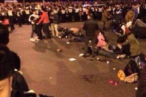 В новогодней "давке" в Шанхае погибло не менее 36 человек