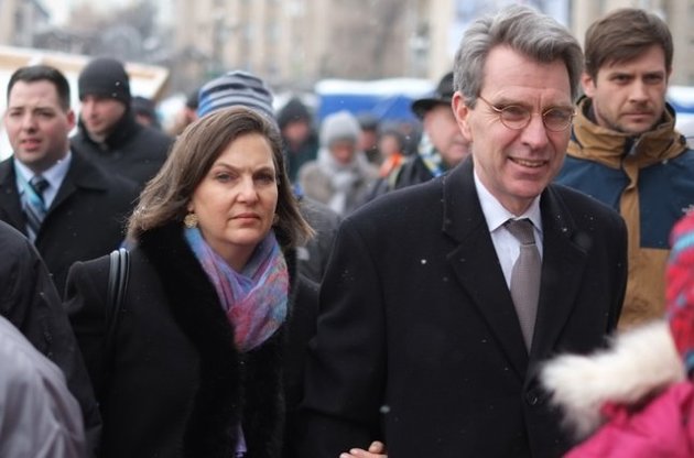 Пайетт предупреждает украинскую власть, что пора начинать реформы