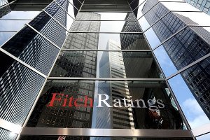 Fitch понизило кредитный рейтинг Украины в валюте